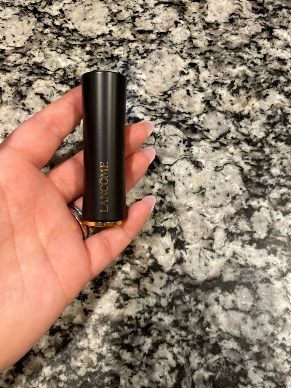 Lancôme L'Absolu Rouge Cream Lipstick in shade 337 Blush Classique - Picture 3 of 8